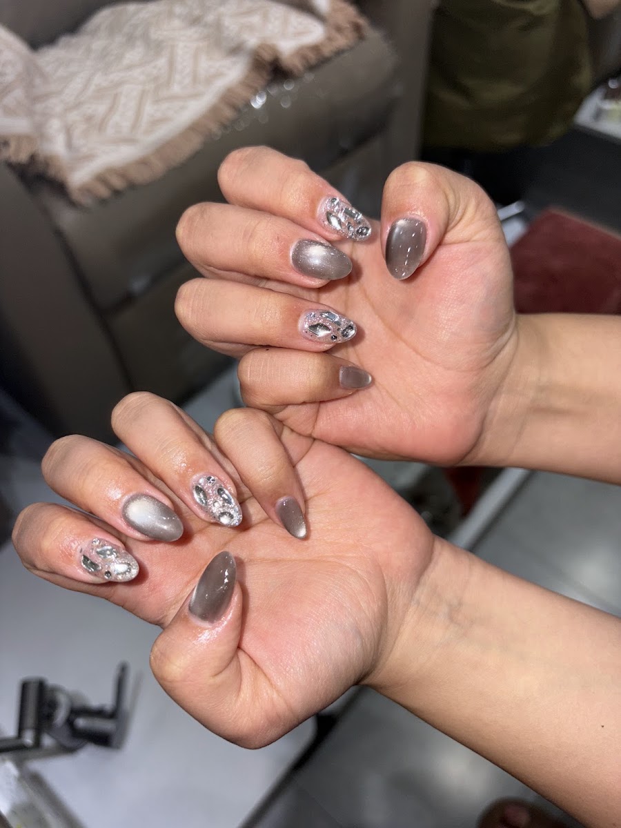 MinHy Nails