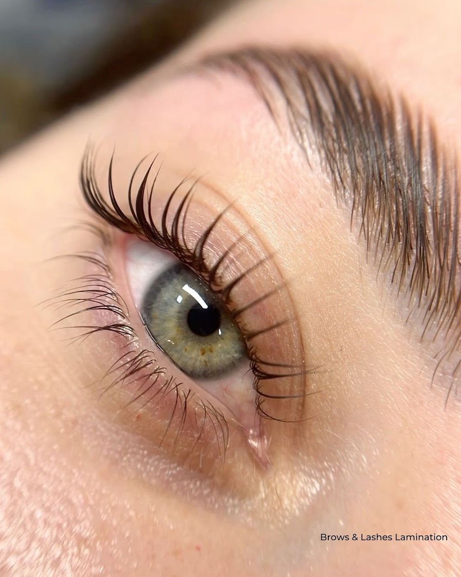 Là Ni Beauty ( Eyelash - Brows - Nails - Foot massage - Pedicure -Menicure )