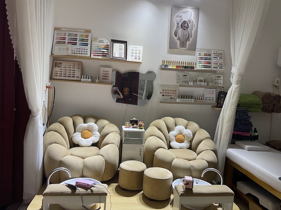 RiKa Nail Spa