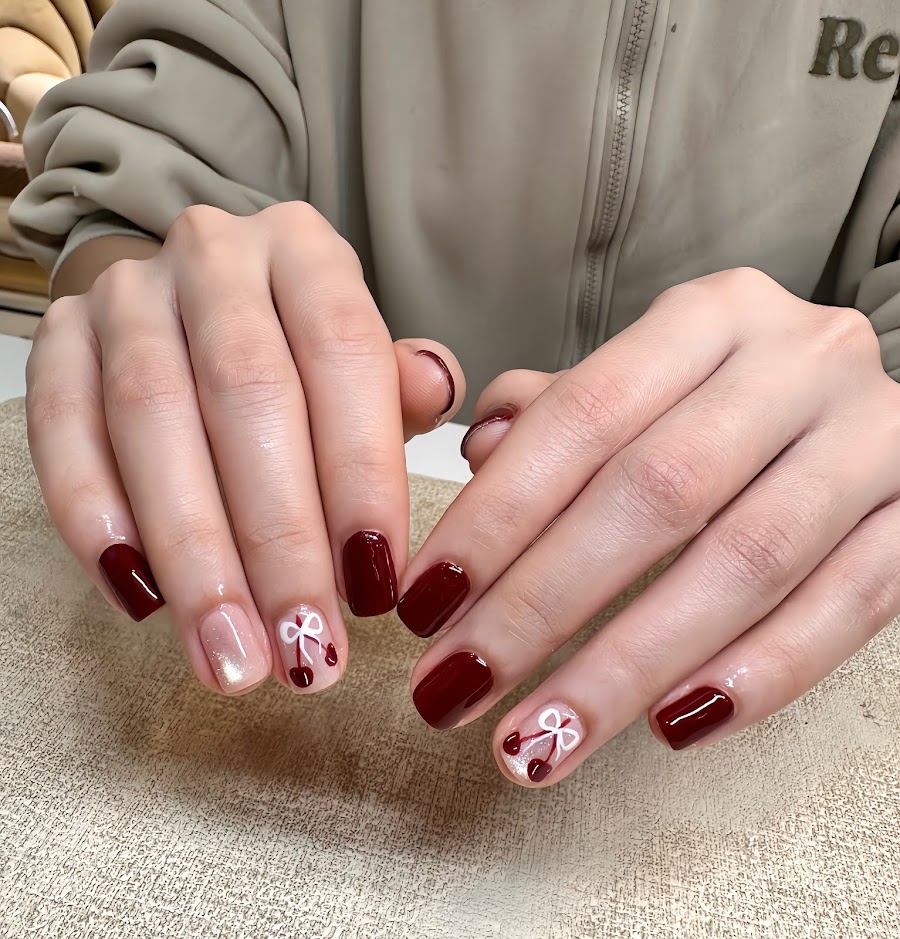 RiKa Nail Spa (shampoo ,and nail )
