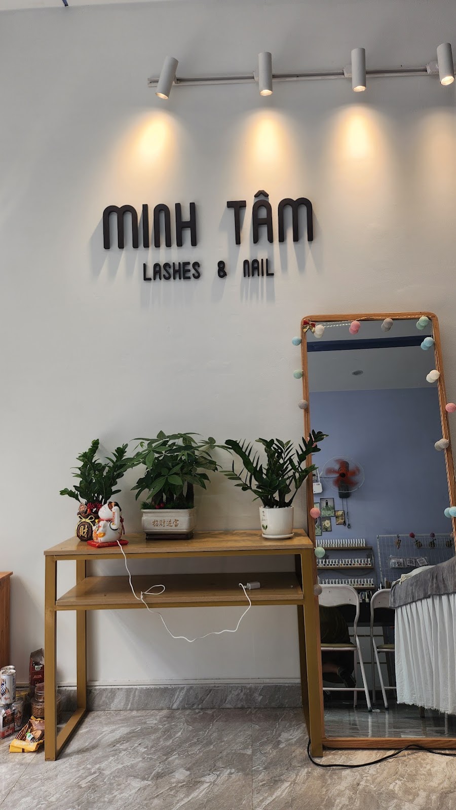 Minh Tâm Lashes & Nail