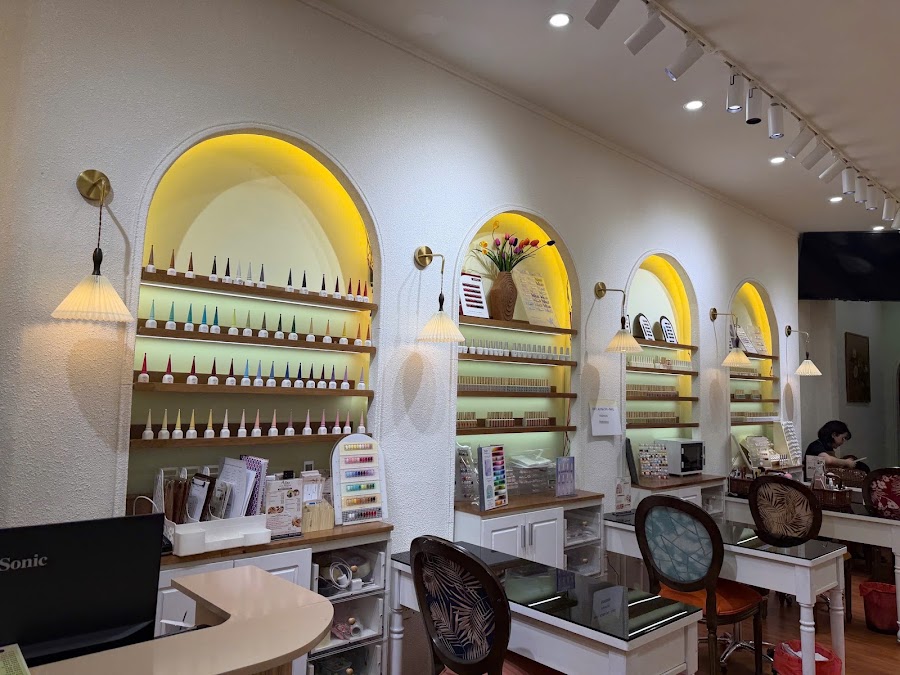 ALINA NAIL&SPA DANANG (다낭알리나네일앤스파)