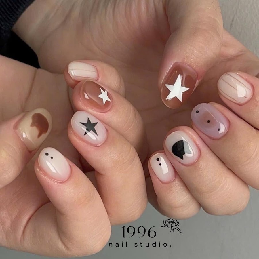 1996 Nail Studio