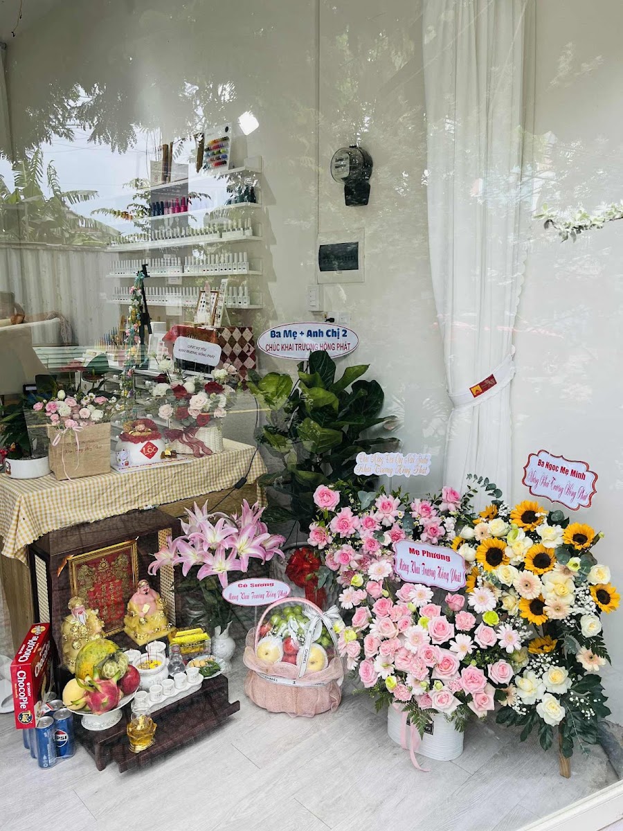 Tiệm Nail Con Ong ( Nail-Gội đầu-Uốn mi)