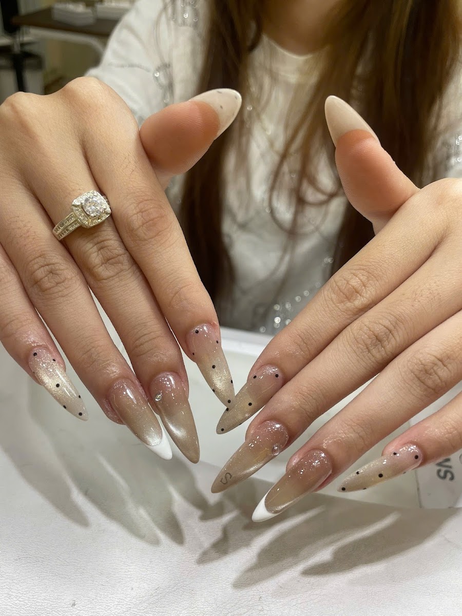Quin Quin Nail