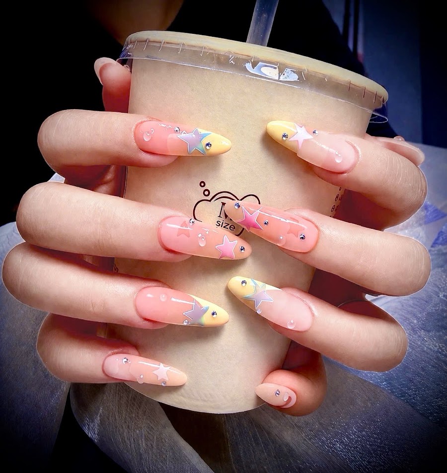 Happy Nail