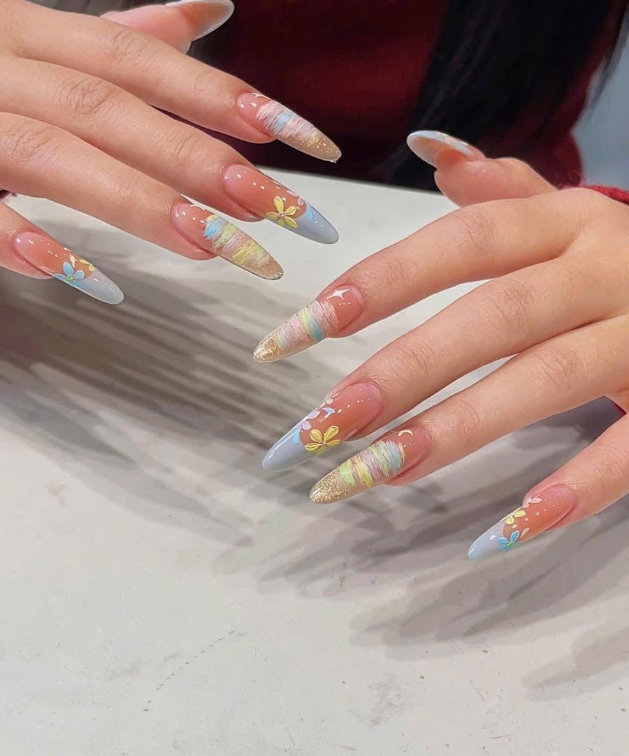 Happy Nail
