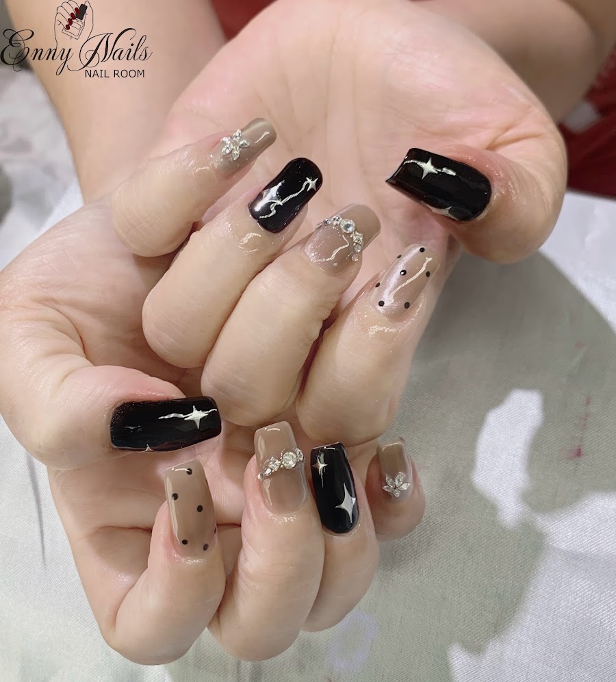 Enny Nails