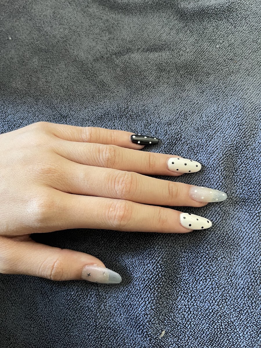 SUNNY NAIL & SPA