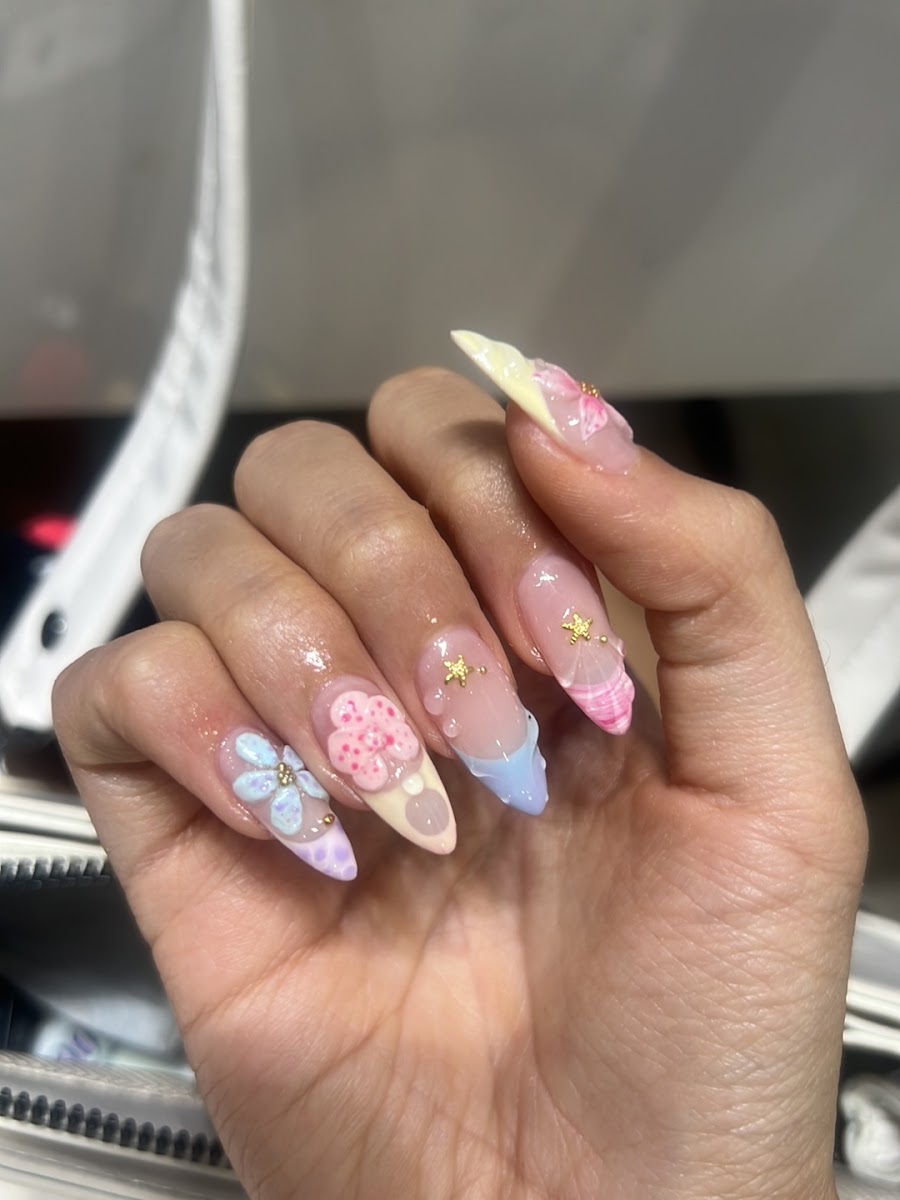 DzonDzon Nails