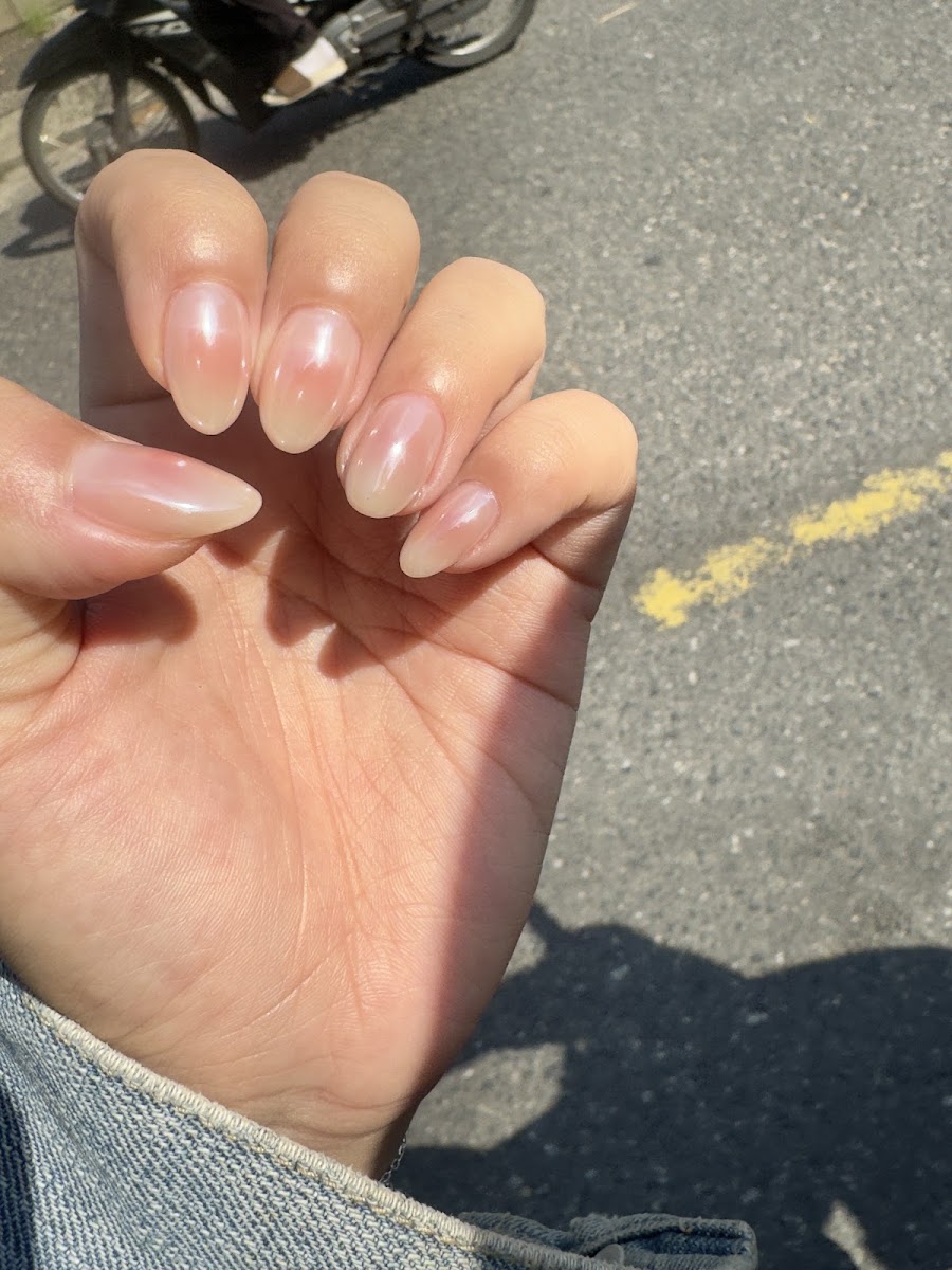 Chik Nails