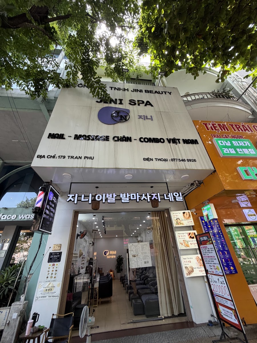 Jini nail danang