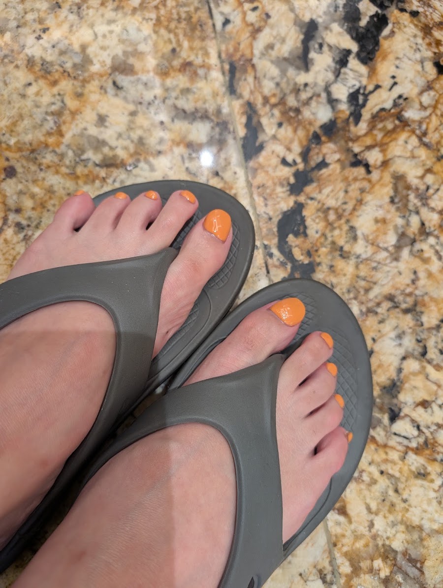 M Nail & Spa - Happy hour -50% for all massage treatments (12-6pm)