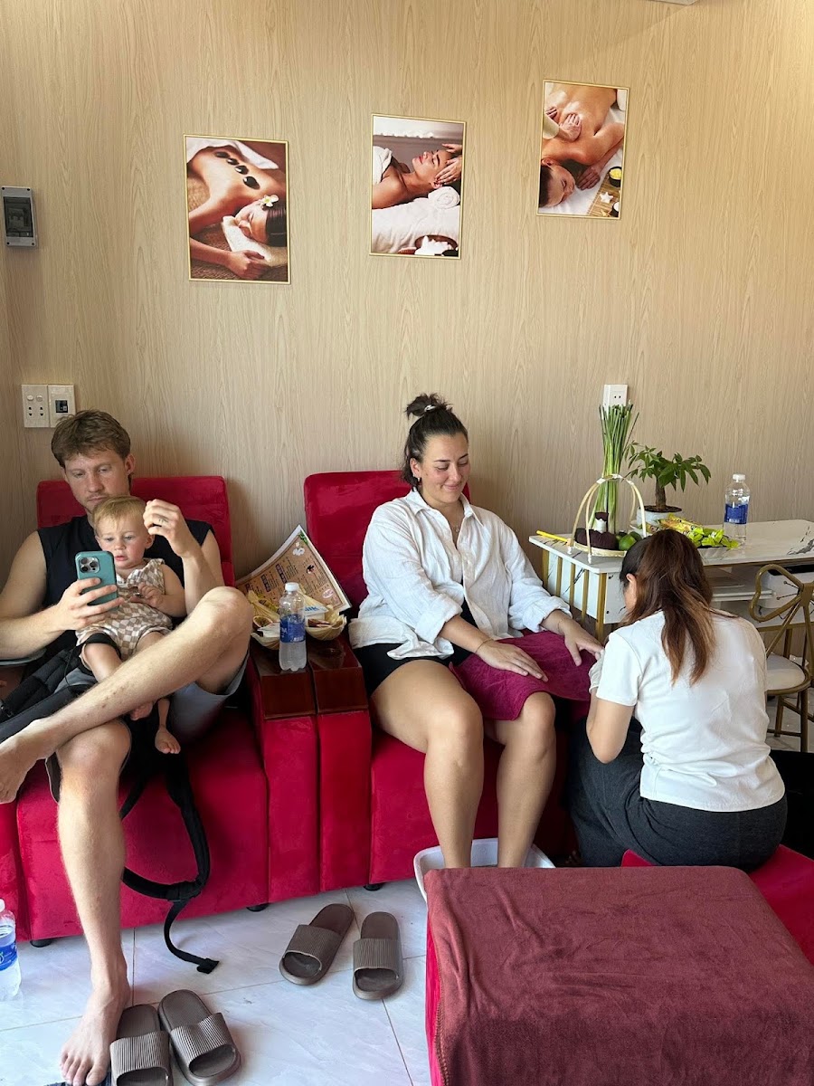 MONKEY NAIL & SPA 네일 - 마사지 - 헤어 샴푸 - 페이셜 - 왁싱 - 속눈썹 연장