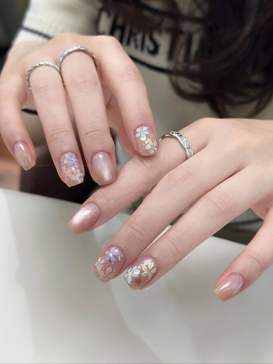 Mom Nails.danang