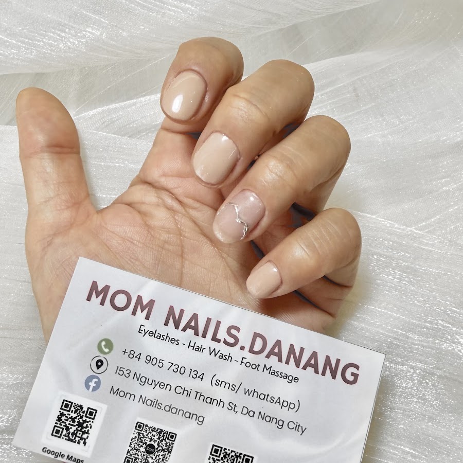 Mom Nails.danang