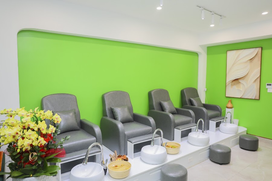 Thufy Aura Spa - Nail & Foot