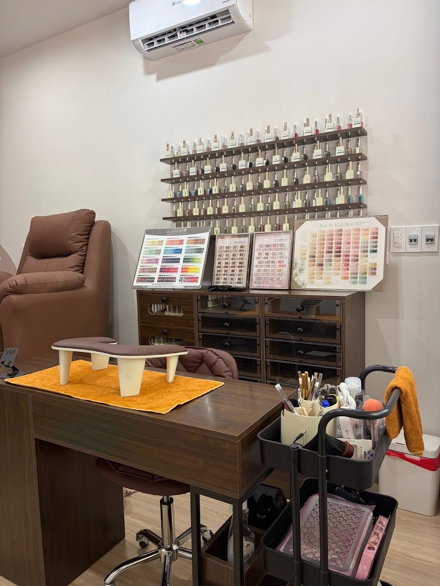 Thiên Ban Nailroom 1-1