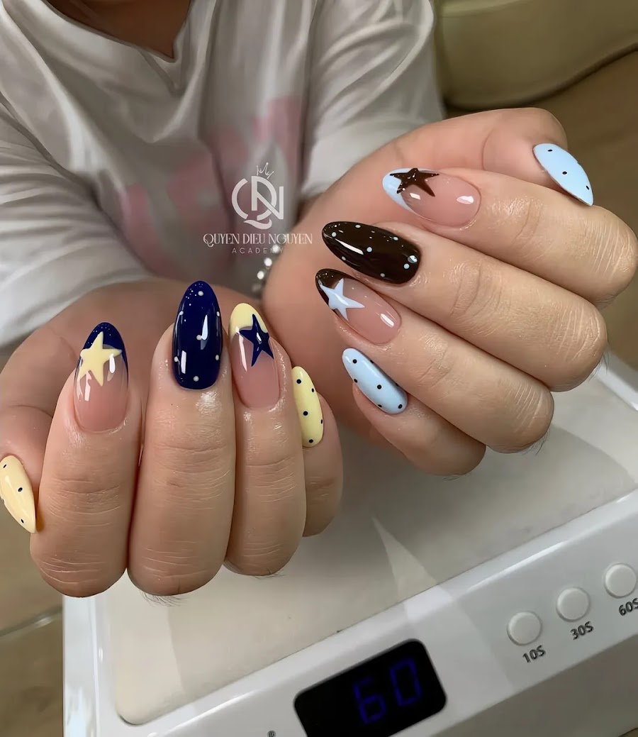 Hoàng Oanh Beauty & Nails - Shampoo - Massage