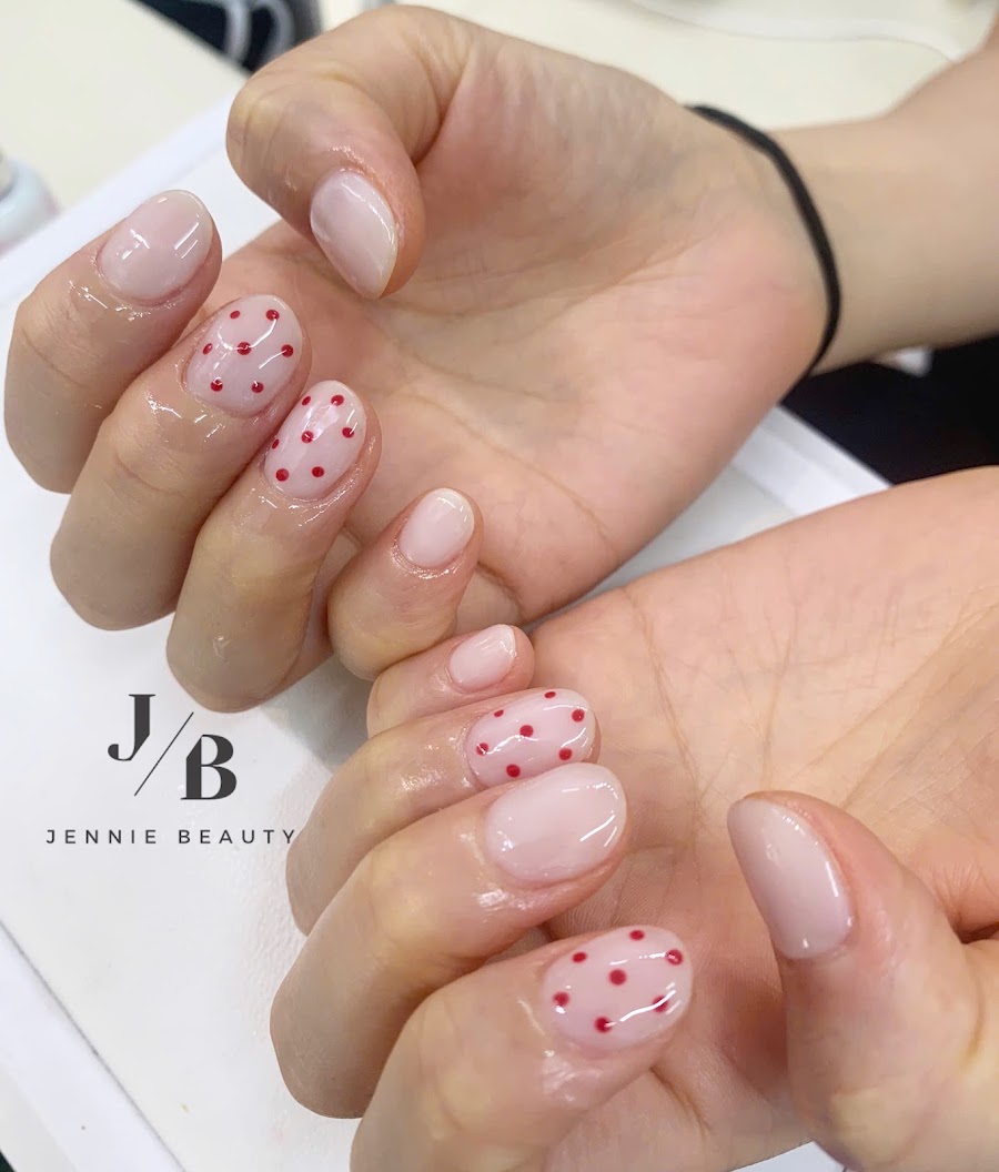 Jennie Nail